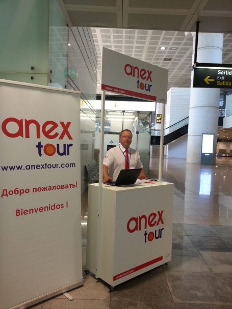 Mostrador aeropuerto Anex Tour